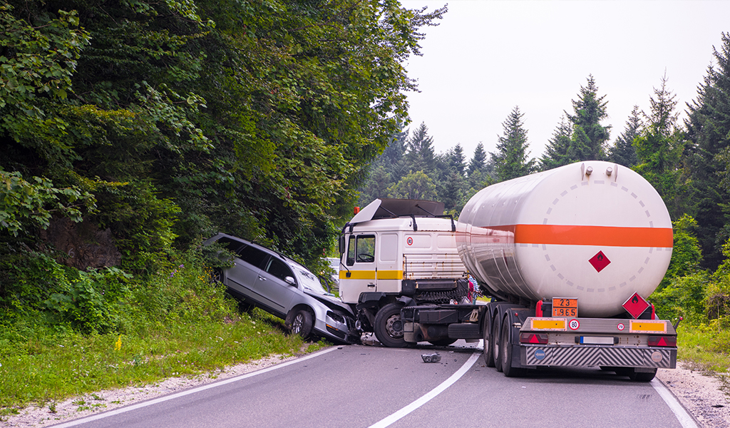 tanker truck accident with car