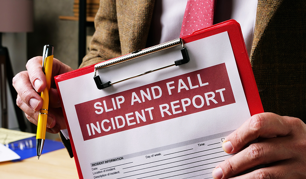 slip and fall attorney gathering evidence